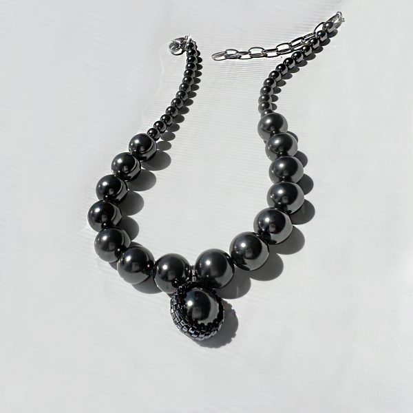 Elizé® Timeless Pearls Collection - Swarovski® Pearl Classy Necklace - Black