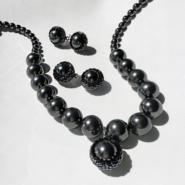 Elizé® Timeless Pearls Collection - Swarovski® Pearl Classy Jewelry Set - Black